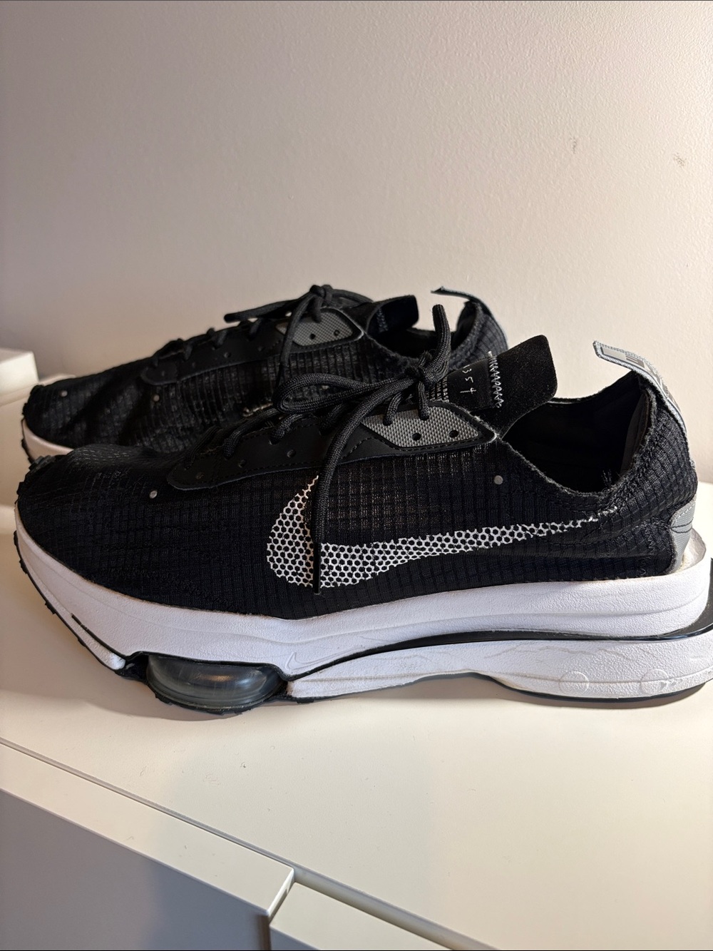 Nike zoom air runners